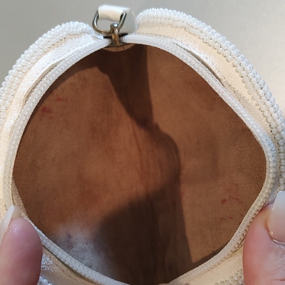 Beaded Change Purse-Native American Inspired Design-Red/White/Orange/Yellow - Picture 6 of 8